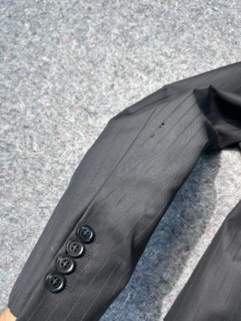Armani Collezioni Men’s 2 Piece Wool Suit Dark Brown Pinstripe Made In Italy 44